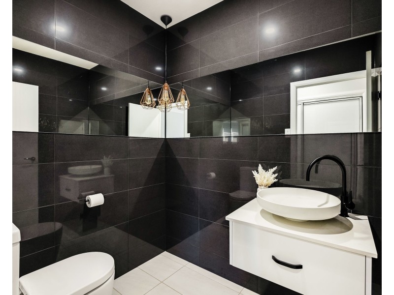 12 Daniells Close, Middle Ridge QLD 4350