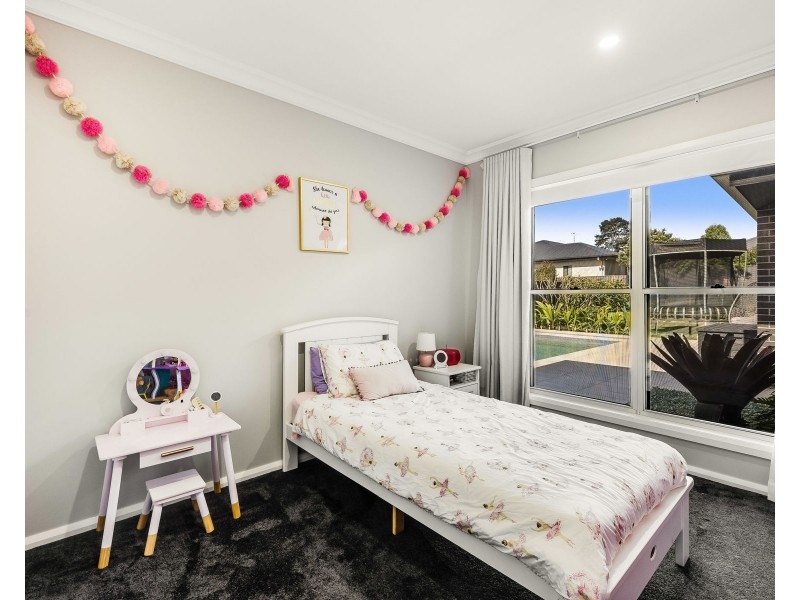12 Daniells Close, Middle Ridge QLD 4350