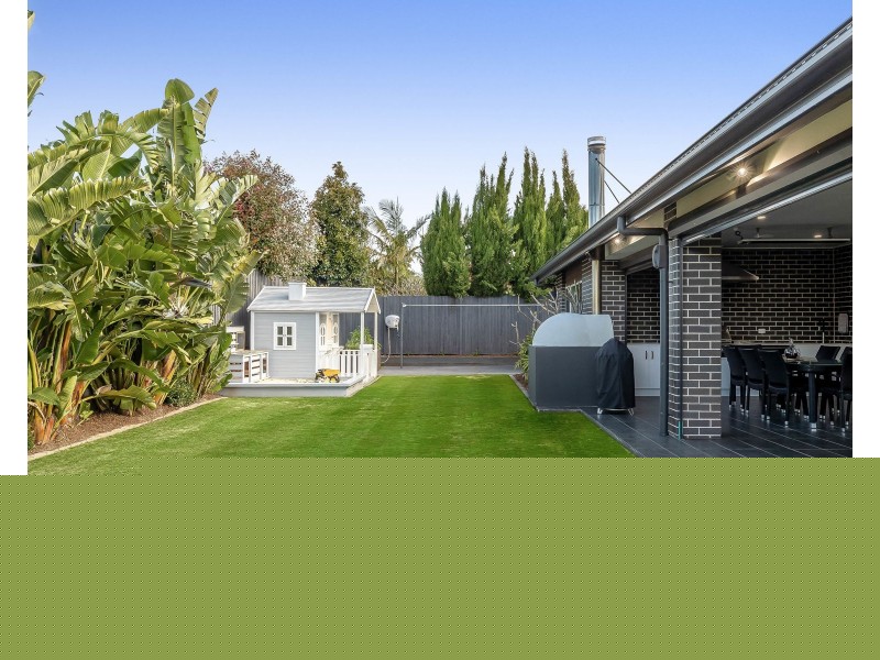 12 Daniells Close, Middle Ridge QLD 4350