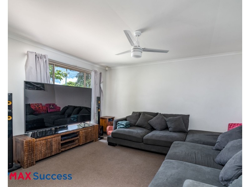 285 Greenwattle Street, Cranley QLD 4350