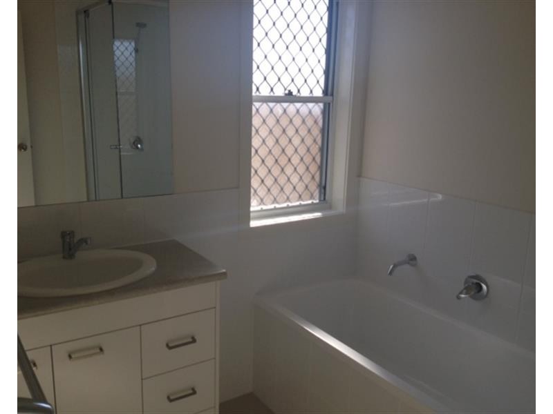 17 Breanna Street, Cotswold Hills QLD 4350