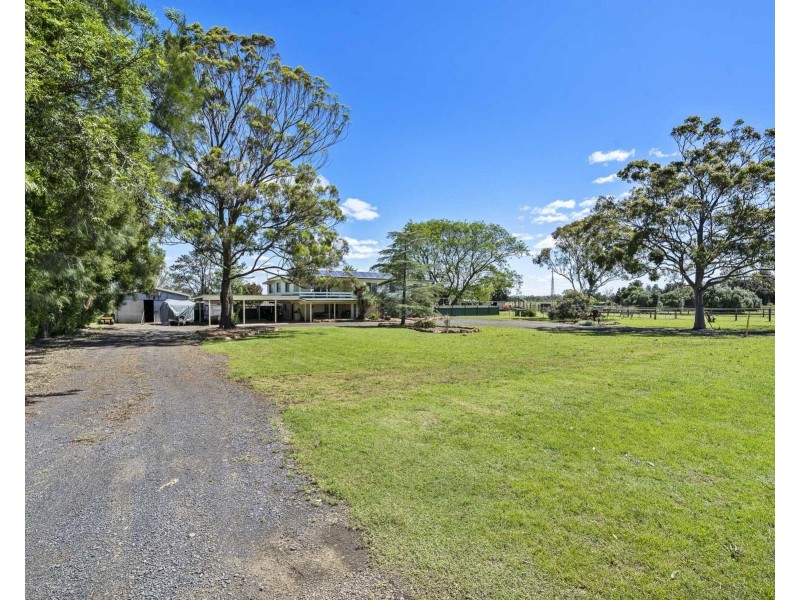 83 Bunkers Hill School Road, Westbrook QLD 4350