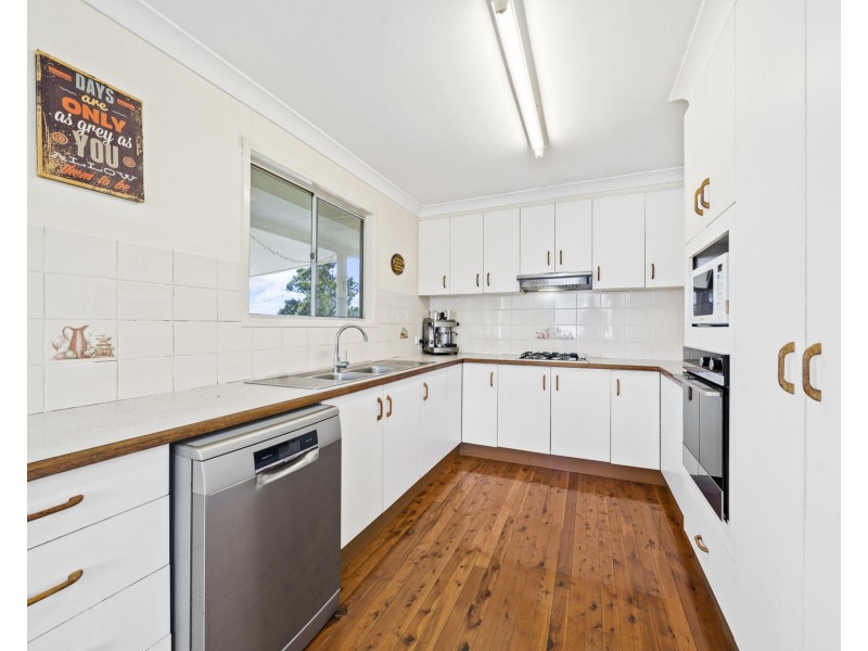 83 Bunkers Hill School Road, Westbrook QLD 4350