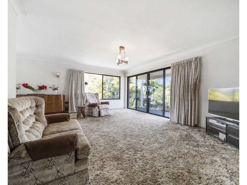 60 Arabian Street, Harristown QLD 4350