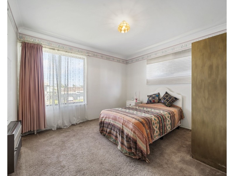 60 Arabian Street, Harristown QLD 4350