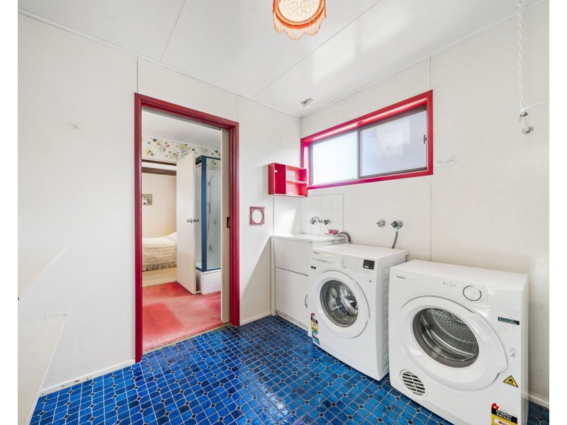 60 Arabian Street, Harristown QLD 4350