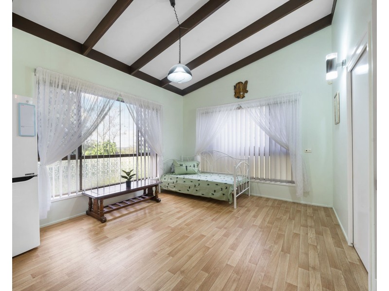 22 Hoey Street, Kearneys Spring QLD 4350