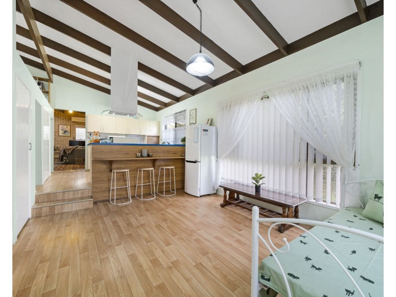 22 Hoey Street, Kearneys Spring QLD 4350