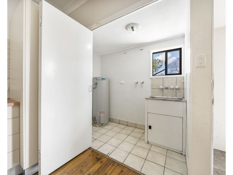 11 Park Street, Wilsonton QLD 4350