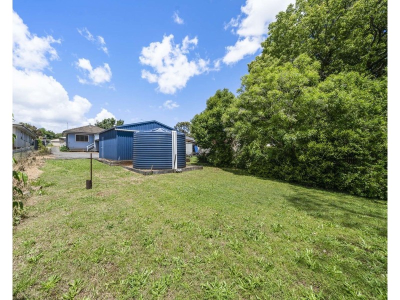 11 Park Street, Wilsonton QLD 4350