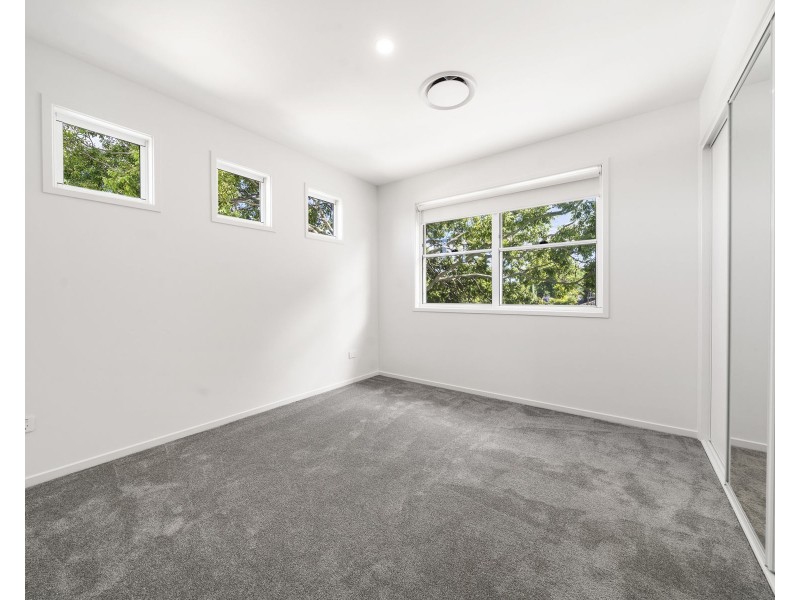 2/362 Hume Street, Centenary Heights QLD 4350