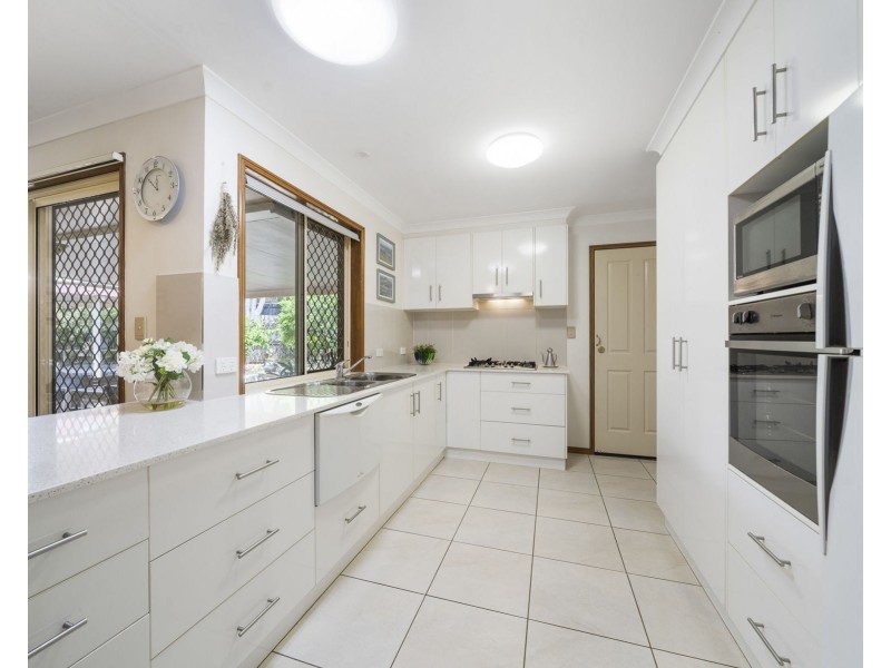 56 Bouganvillea Drive, Middle Ridge QLD 4350