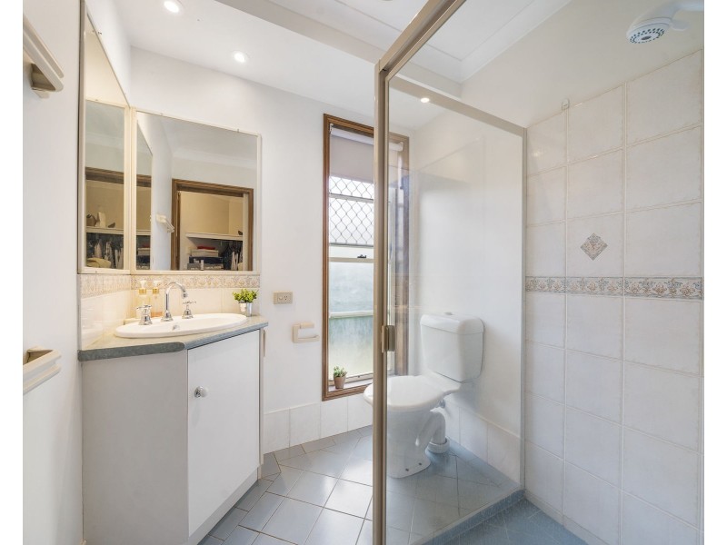 56 Bouganvillea Drive, Middle Ridge QLD 4350