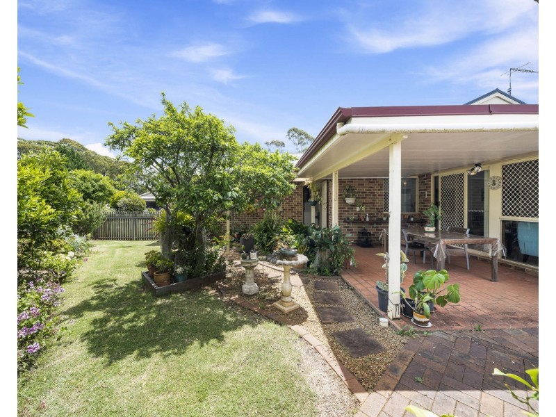56 Bouganvillea Drive, Middle Ridge QLD 4350