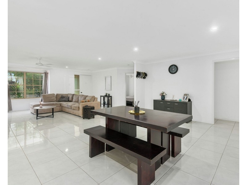 235 Nelson Street, Kearneys Spring QLD 4350