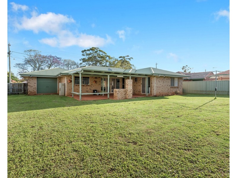 235 Nelson Street, Kearneys Spring QLD 4350