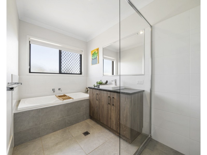 22 Triller Street, Meringandan West QLD 4352
