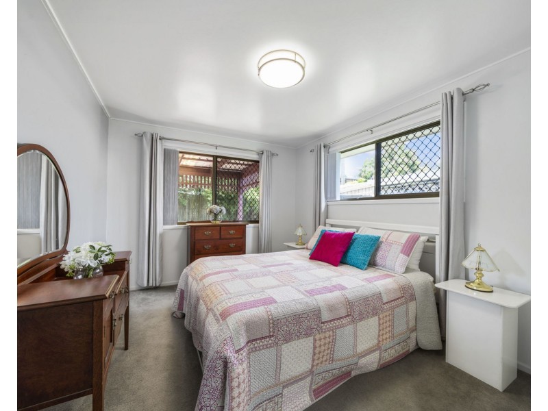 34 Barrymount Crescent, Mount Lofty QLD 4350