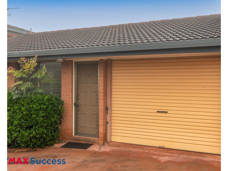 2/312 West Street, Kearneys Spring QLD 4350