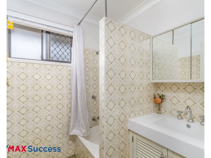 2/312 West Street, Kearneys Spring QLD 4350