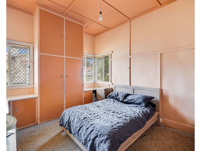 147 West Street, Newtown QLD 4350