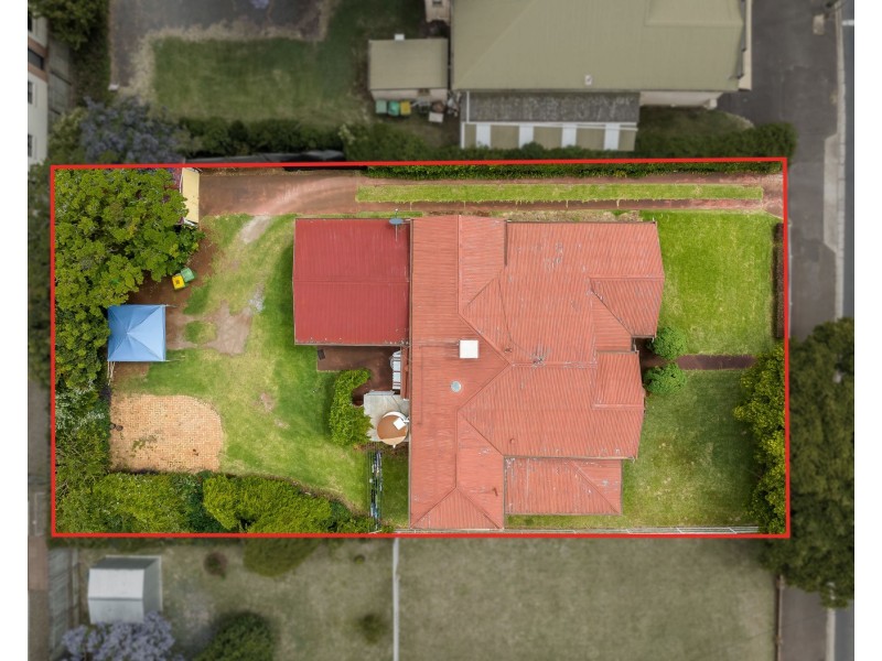 147 West Street, Newtown QLD 4350