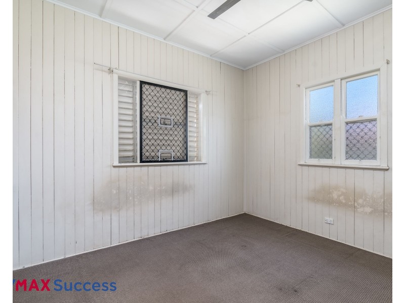 111 Ruthven Street, Harlaxton QLD 4350