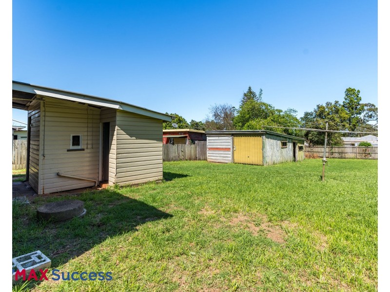 111 Ruthven Street, Harlaxton QLD 4350