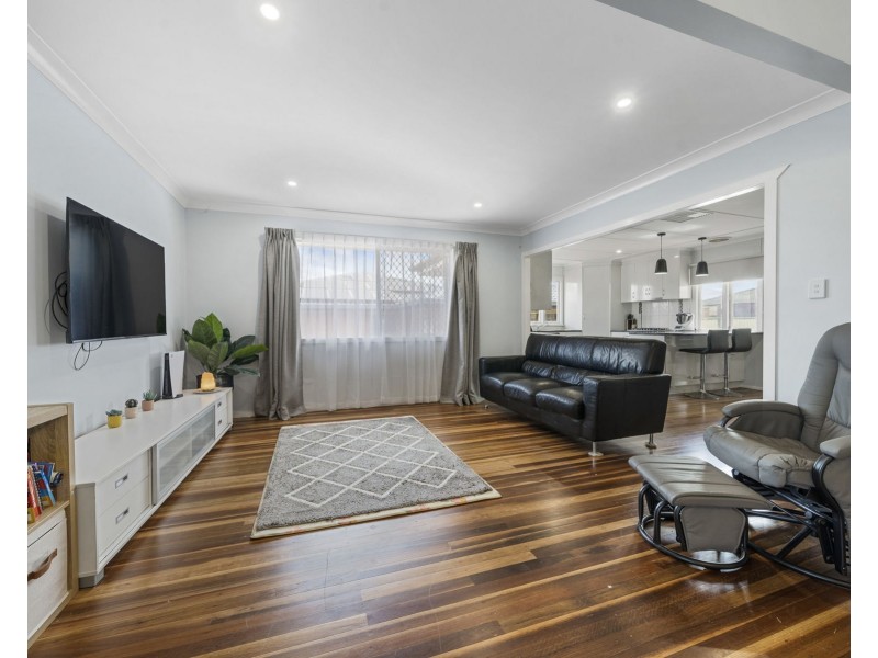 285 Tor Street, Wilsonton QLD 4350