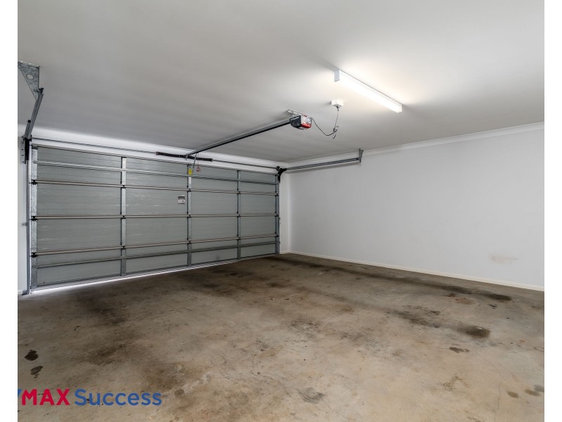 19 Entabeni Drive, Kearneys Spring QLD 4350