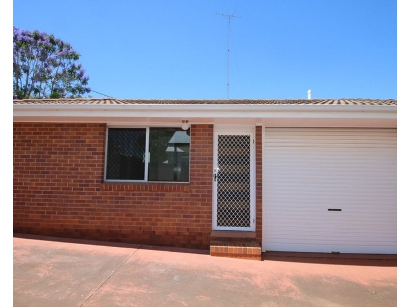 1/3 Hickey Street, East Toowoomba QLD 4350