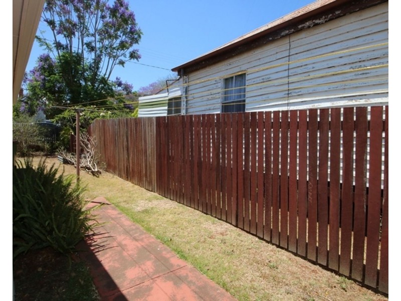 1/3 Hickey Street, East Toowoomba QLD 4350