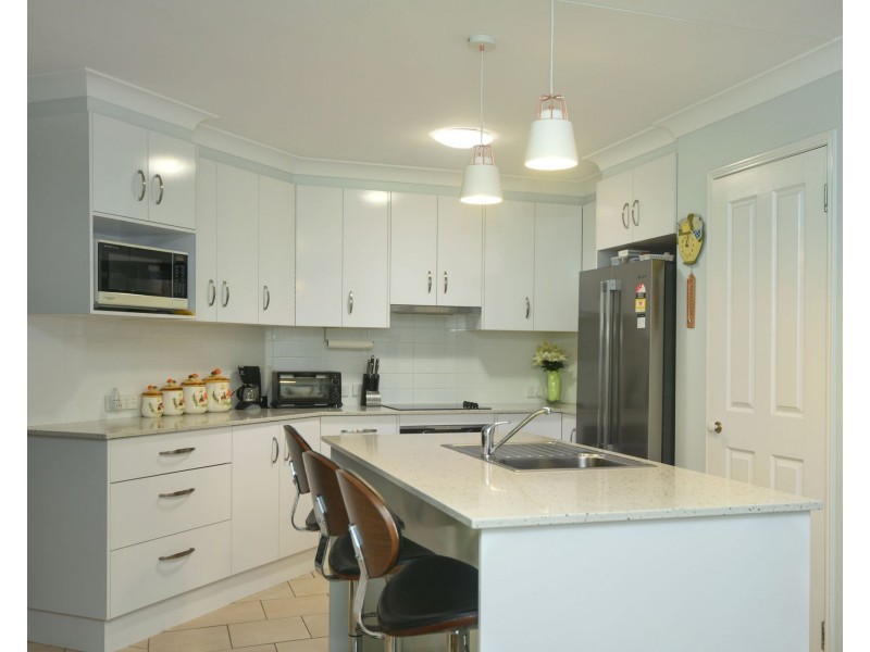 7 Malbec Court, Wilsonton Heights QLD 4350