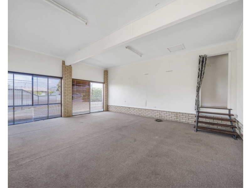 156 Drayton Road, Harristown QLD 4350