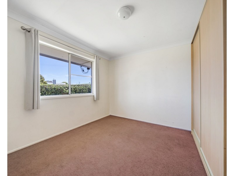 156 Drayton Road, Harristown QLD 4350