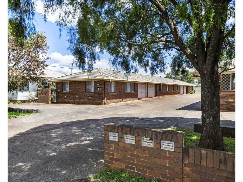 1, 2, 3/24 Warwick Street, Harristown QLD 4350