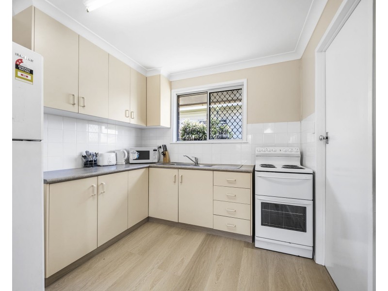 1, 2, 3/24 Warwick Street, Harristown QLD 4350
