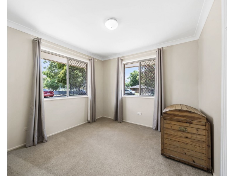 1, 2, 3/24 Warwick Street, Harristown QLD 4350