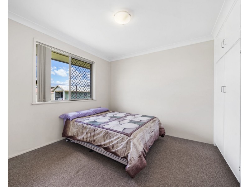1, 2, 3/24 Warwick Street, Harristown QLD 4350