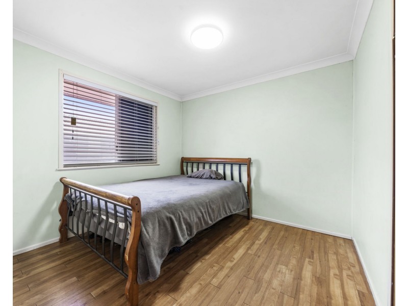 1, 2, 3/24 Warwick Street, Harristown QLD 4350