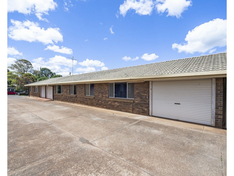 1, 2, 3/24 Warwick Street, Harristown QLD 4350