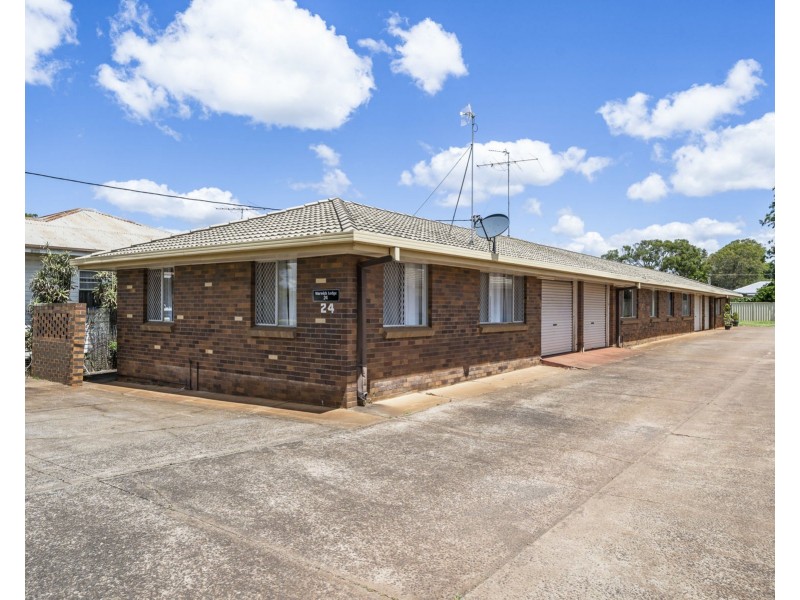 1, 2, 3/24 Warwick Street, Harristown QLD 4350