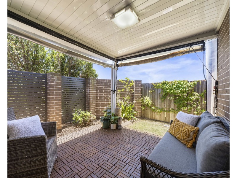 1/16 McMorrow Street, Kearneys Spring QLD 4350