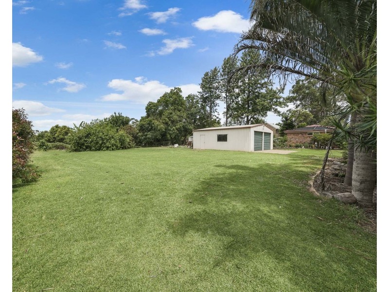 1 Sundowner Court, Highfields QLD 4352