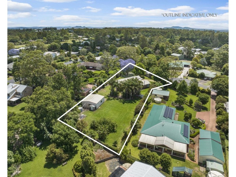 1 Sundowner Court, Highfields QLD 4352