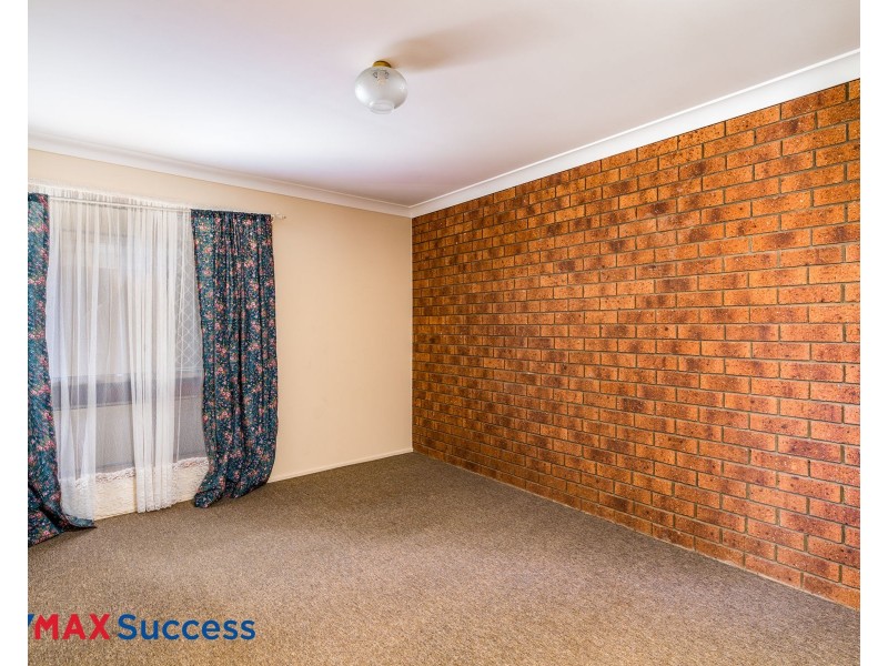 2/37 Agnes Street, Centenary Heights QLD 4350