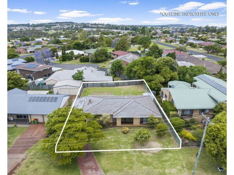 18 Clive Crescent, Darling Heights QLD 4350