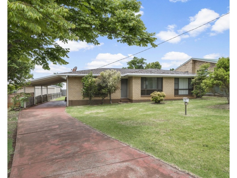 18 Clive Crescent, Darling Heights QLD 4350