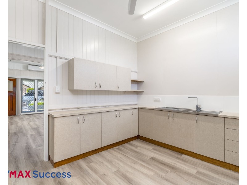 193 Campbell Street, Newtown QLD 4350