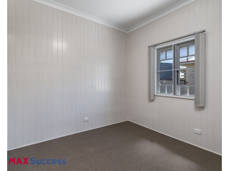 193 Campbell Street, Newtown QLD 4350